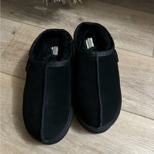 Women’s Fireside by Dearfoams Queenstown Platform Shearling Clog